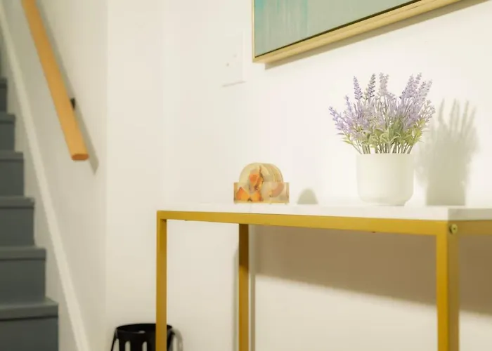 Holiday home The Minimalist Escape - Modern 1bd In The Heights