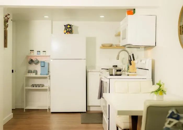 The Minimalist Escape - Modern 1bd In The Heights