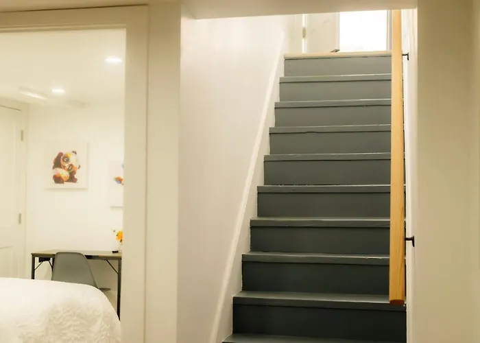 The Minimalist Escape - Modern 1bd In The Heights Holiday home *